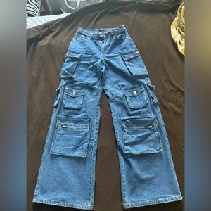 Blue cargo jeans #cargojeans
Amazing cut
Lovely fabric